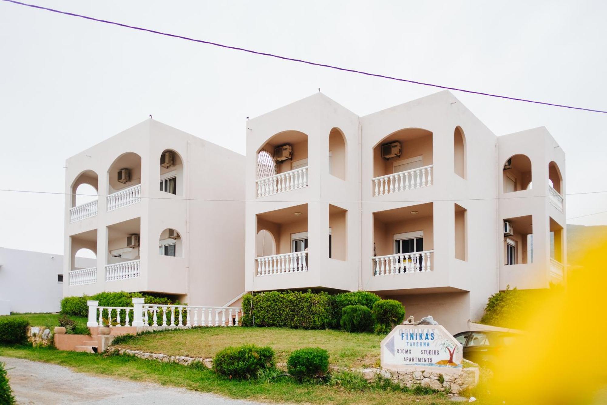 بلاكاس Finikas Apartments المظهر الخارجي الصورة